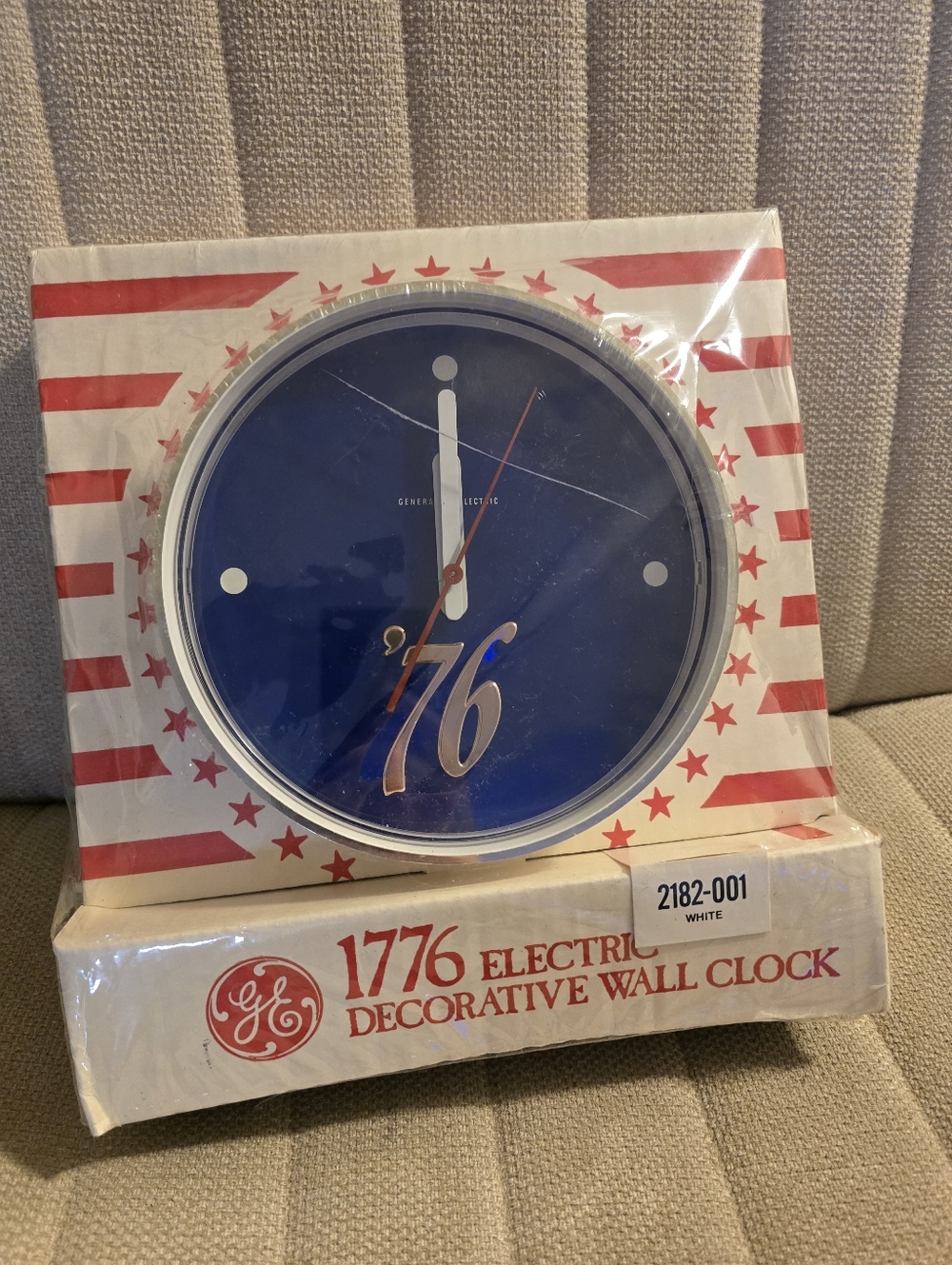NEW Vintage General Electric GE Kitchen Wall Clock 2182 Bicentennial 1976 1776